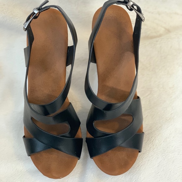 Black Cross Strap Heels - Picture 6 of 8